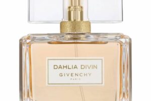 Produktbild von Givenchy – Dahlia Divin 75ml Eau de Parfum Spray for Women