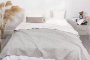 Bild von Jane Spinning Queen Size Soft Plaid Comforter Bedspread – style 019 / 200x230cm