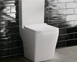 Bild von Close Coupled Toilet with Soft Close Seat – Voss