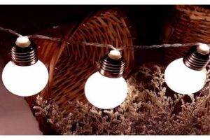 Bild von 4m or 6m Solar-Powered Waterproof String Bulb Lights – 10 or 20-LED