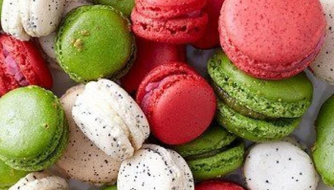 Bild von Britain Loves Baking Macaron At-Home Baking Kit