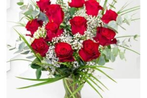 Bild von 12 Red Roses – Valentine’s Flowers – Valentine’s Day Flowers – Red Roses – Valentine’s Roses – Red Roses Bouquet – Valentine’s Day Roses