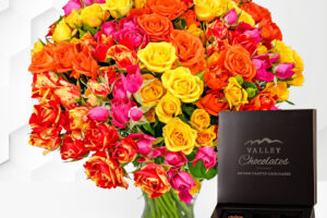Bild von Spray Roses with Chocolates