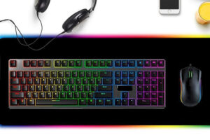 Produktbild von SecretStorz Colour Changing LED Mouse & Keyboard Pad – 6 Designs