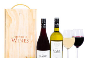 Bild von Prestige Hampers French Cave De Cyrano – Wine Hampers – Wines in Gift Box – Wine Gifts – Send Wine – Wine Gift Baskets