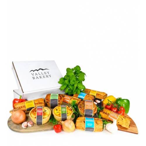 Produktbild von Prestige Hampers Vegetarian Pastry Selection – Vegetarian Pie Gifts – Vegetarian Pastry Gifts – Vegetarian Gifts – Vegetarian Bakery Gifts