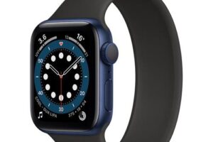 Produktbild von Apple Watch (Series 6) September 2020 44 Blue Sport loop Black | Refurbished – Great Deal!
