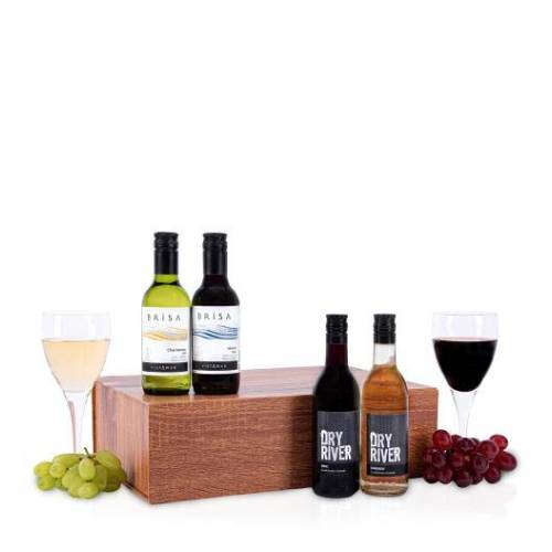 Produktbild von Prestige Hampers 4 Luxury Wines Case – Wine Hampers – Wine Gifts – Send Wine – Wine Gift Delivery – Wine Hamper Delivery