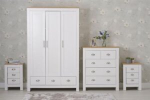 Produktbild von Heritage 3 Door 3 Drawer Wardrobe in White and Oak – white