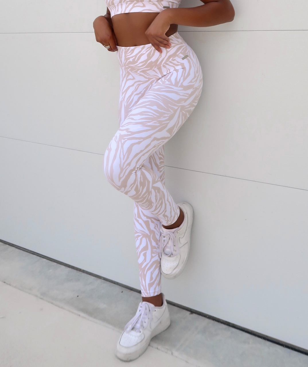 Produktbild von Physiq Apparel Allure Leggings – White Zebra – female