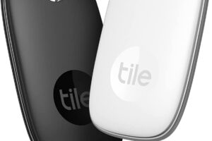 Bild von Tile Pro (2022) Bluetooth Item Finder, Pack of 2, 120 m finding range, works with Alexa and Google Smart Home, iOS and Android Compatible, Find your Keys, Remotes and More, Black/White