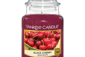 Produktbild von Yankee Candle – Original Jar Candles Large Black Cherry 623g  for Men and Women