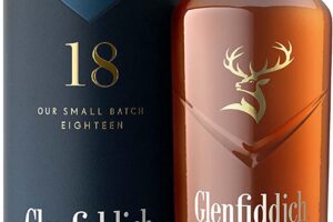 Produktbild von Glenfiddich 18 Year Old Single Malt Scotch Whisky with Gift Box – 70cl