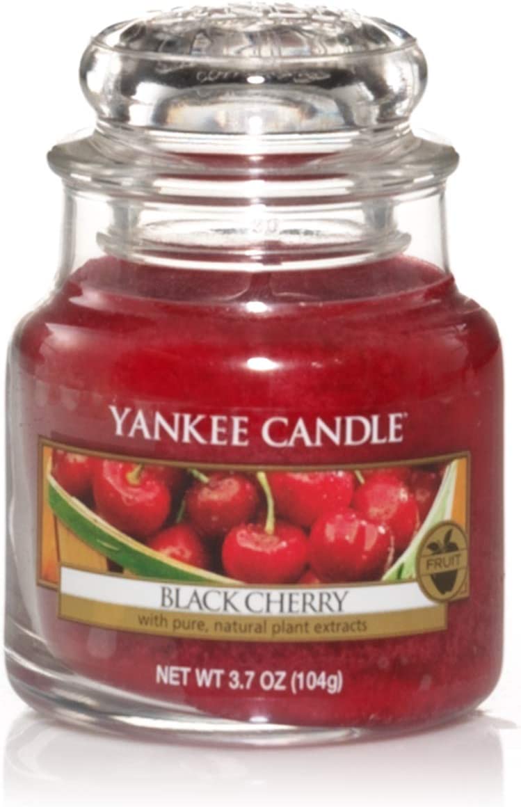 Bild von Yankee Candle Scented Candle | Black Cherry Small Jar Candle | Burn Time: Up to 30 Hours