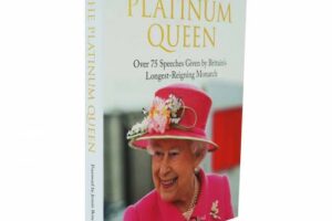 Bild von The Platinum Queen: Over 75 Speeches Given by Britain’s Longest-Reigning Monarch – Non Fiction – Hardback Allen & Unwin