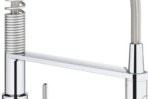 Bild von GROHE Get | single-lever kitchen mixer tap with professional spray| one hole installation| 28 mm ceramic cartridge | integrated temperature limiter |Swivel spout with 360° range | Chrome | 30361000