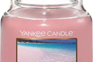 Bild von Yankee Candle Scented Candle | Pink Sands Medium Jar Candle| Burn Time: Up to 75 Hours