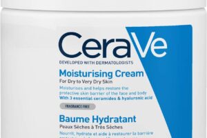 Produktbild von CeraVe Moisturising Cream for Dry to Very Dry Skin 454g with Hyaluronic Acid & 3 Essential Ceramides