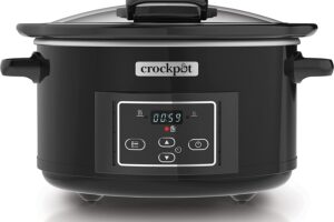 Bild von Crock-Pot Lift and Serve Digital Slow Cooker with Hinged Lid and Programmable Countdown Timer | 4.7 Litre (up to 5 People) [CSC052], Black