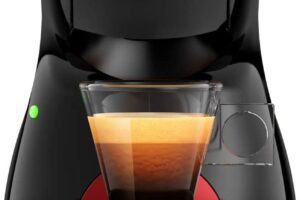 Bild von DeLonghi Nescafé Dolce Gusto Piccolo XS Pod Capsule Coffee Machine, Espresso, Cappuccino and more, EDG210.B, Black & Red