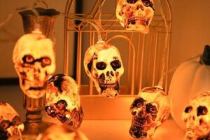 Bild von Einemgeld – Halloween Scary String Lights, 10 led 1.5M, Halloween Party, Brown skull