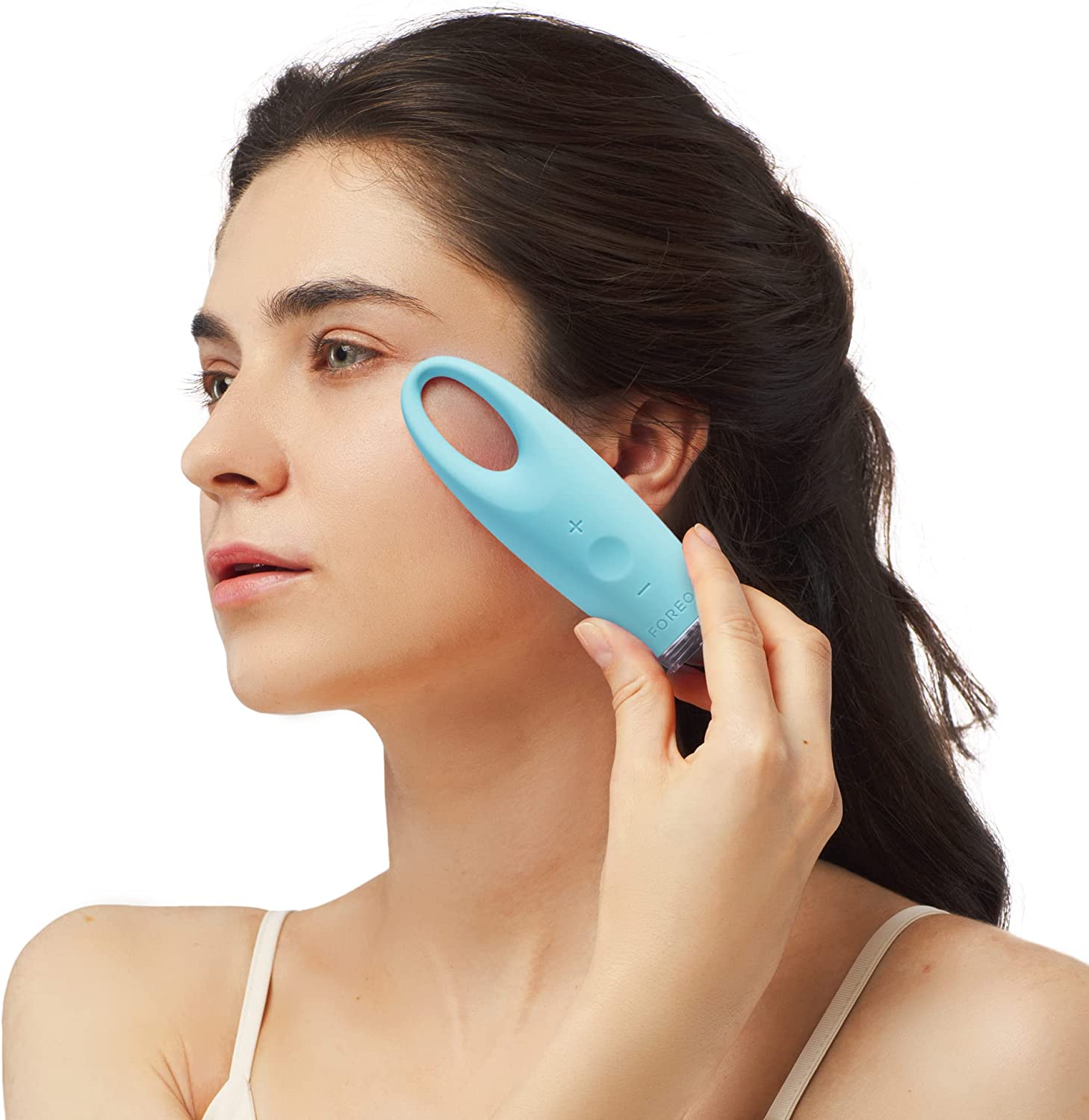 Bild von Foreo Iris Illuminating Eye Massager | Puffy Eyes, Dark Circles & Eye Bags Remover | Enhances Eye Cream & Eye Serum Absorption | Ultra-Hygienic Silicone | Pro-Level Eye Care | Antiaging | Magenta