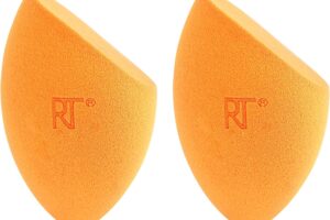 Bild von Real Techniques Miracle Complexion Makeup Sponge for full cover foundation, Pack of two (Packaging May Vary)