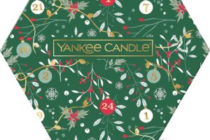 Bild von Yankee Candle Gift Set | 18 Scented Tea Lights & 1 Ceramic Candle Holder | Countdown to Christmas Collection