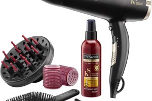 Bild von TRESemmé Salon Smooth Blow-Dry Collection, Black/Gold