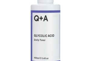 Bild von Q+A Glycolic Acid Gentle Exfoliating Tonic With AHA Acids 100 ml