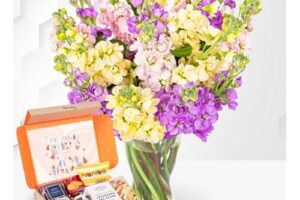 Bild von Prestige Flowers Glorious Stocks & Afternoon Tea