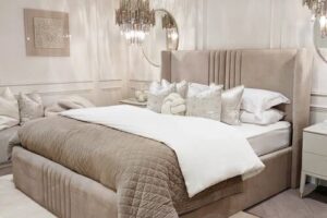 Bild von Lucinda Mocha Soft Touch Luxury Velvet Bed, King