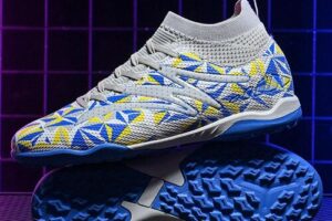 Bild von FAS MALL Football Shoes Men Soccer Shoes Kids Football Boots Women Professional Soccer Cleats Antiskid Chaussure Football TF/FG Outdoor Football Shoes 39
