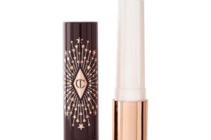 Bild von Charlotte Tilbury Lipstick Peachy Nude 701 Hyaluronic Happikiss Size: